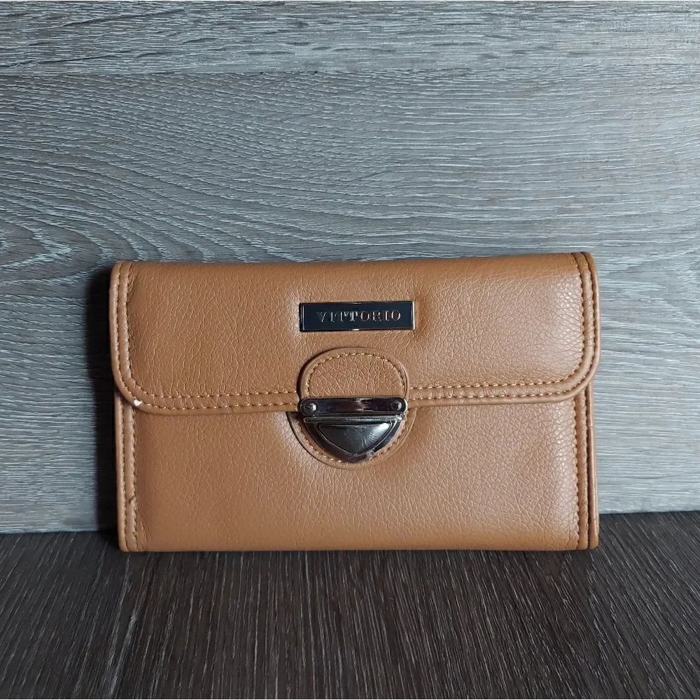 Vittorio Tan Wallet